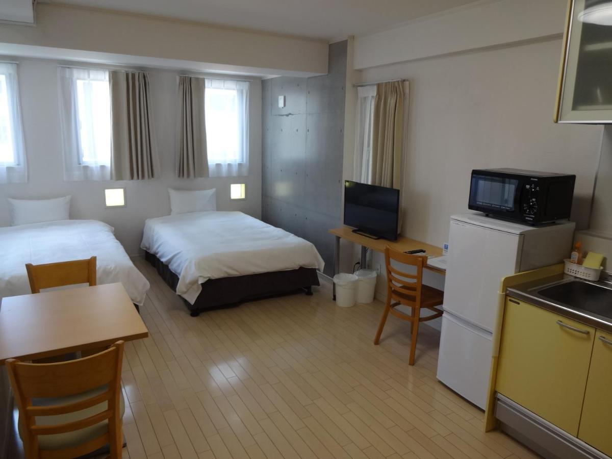 Across Omoromachi Naha Aparthotel Exterior photo