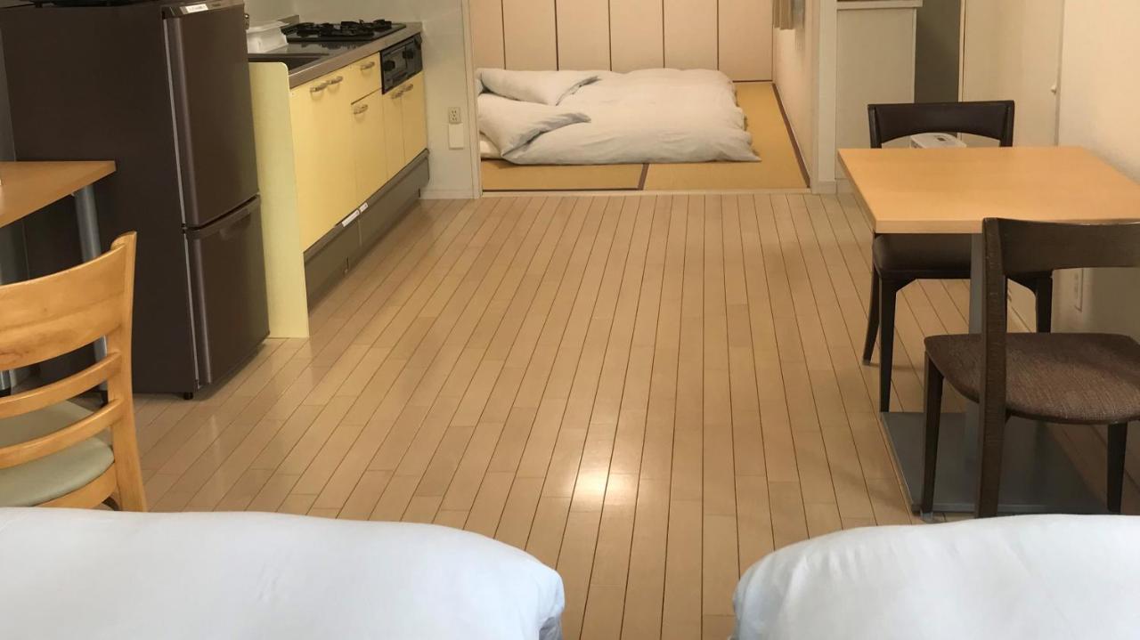 Across Omoromachi Naha Aparthotel Exterior photo